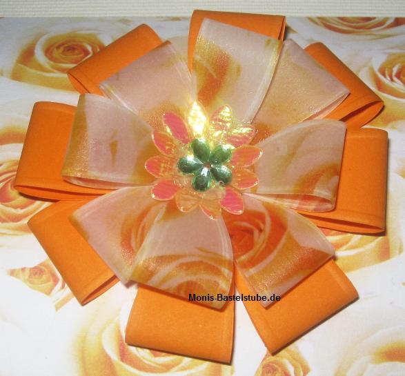 Geschenkbox-mit-Rosette-2.jpg
