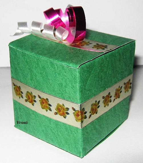 Würfelgeschenkbox.jpg