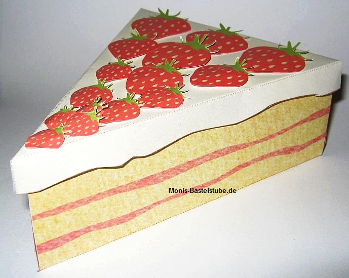 Tortenstück-Erdbeeren-Precious Petals.jpg