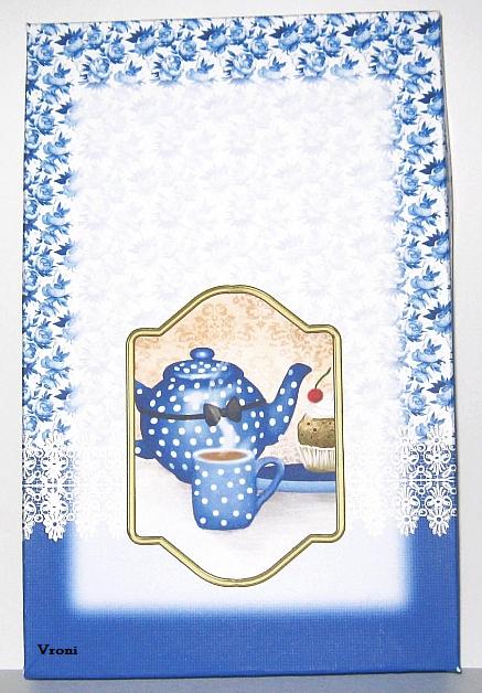 Geschenkbox blau. Debbi Moore Tea and Cakes..jpg