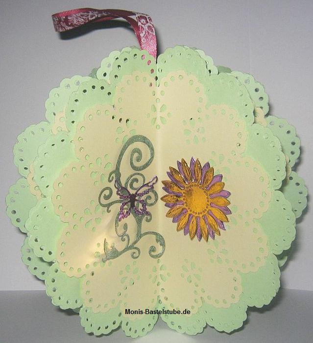 Dekokugel - mit - Martha Stewart - Circle Stanzer Set und Spellbinders. 3.jpg