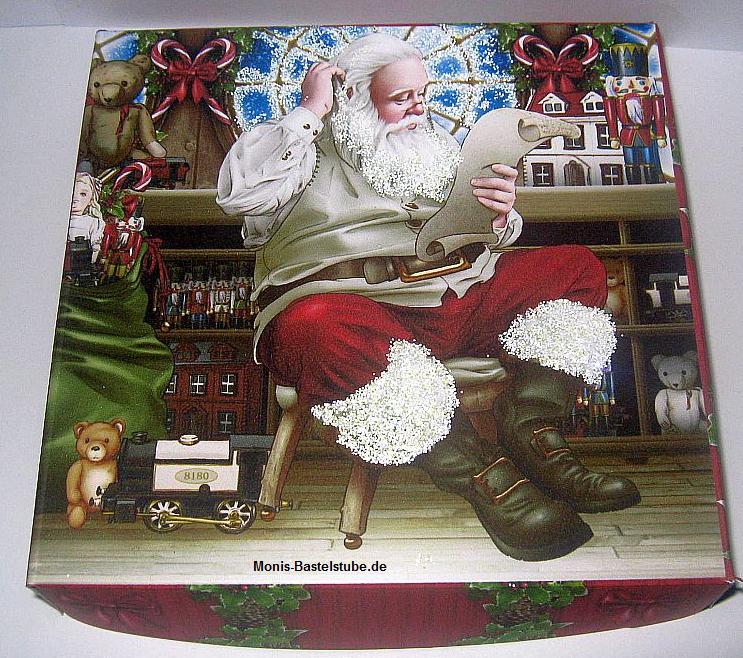 Quadratische-Box-Weihnachtsmann-liest-Wunschzettel-mit-DebbiMoore-SantaClaus.jpg