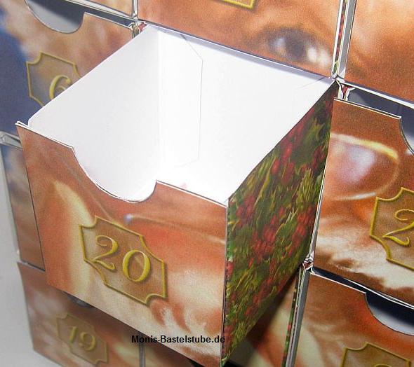 Befüllbarer-Adventskalender-Weihnachtsmann-ClassicChristmas. Fach..jpg