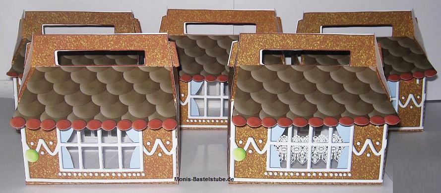 Knusperhäuschen-DebbiMoore..jpg