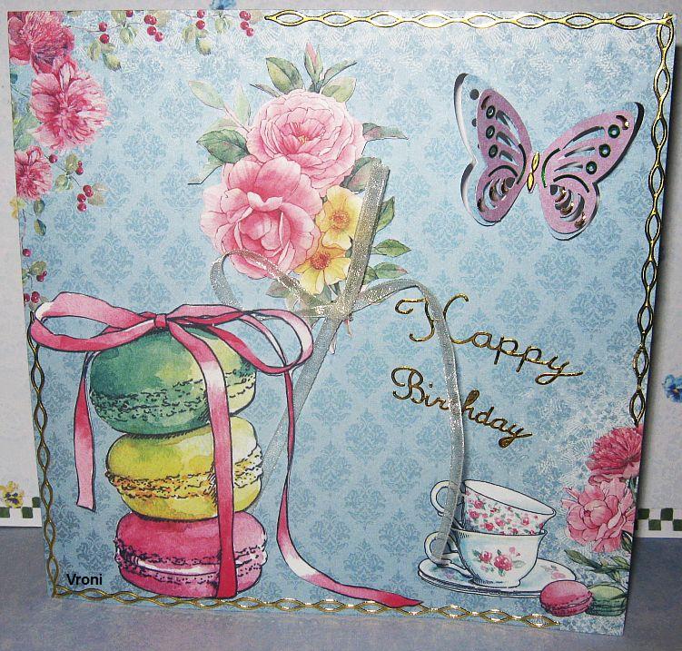 Glückwunschkarte Happy Birthday.  Stanzer Schmetterling..jpg