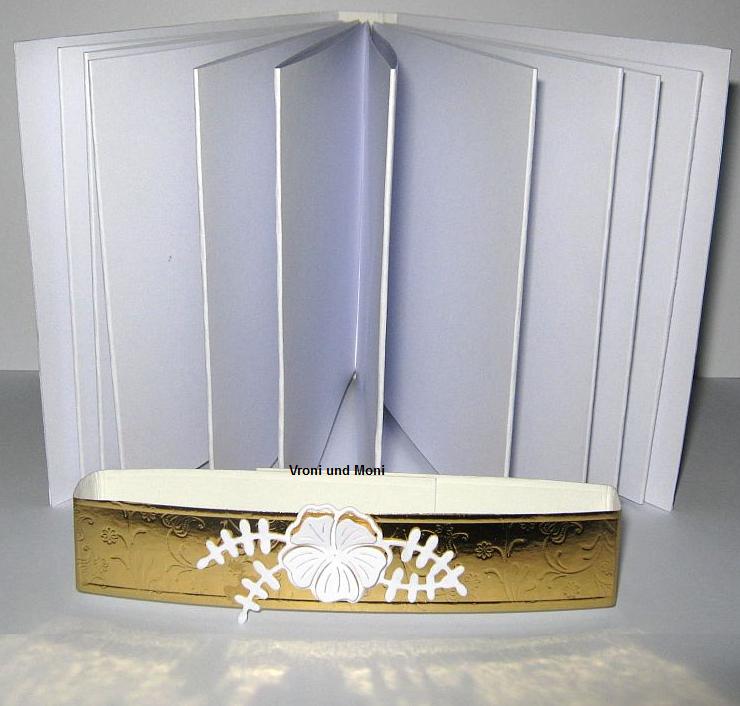 Glückwunschbuch-offen-Hunkydory-TatteredLace-Kartenpapier..jpg