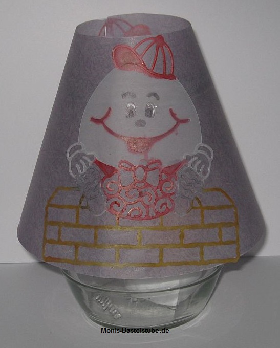 Kleine-Teelichtlampe-mit-PergamentPapier-und-Stanzschablone.jpg
